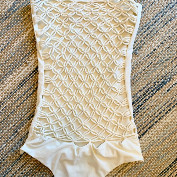 Mikoh Antigua One Piece in Bone, sz L - Picture 4 of 5